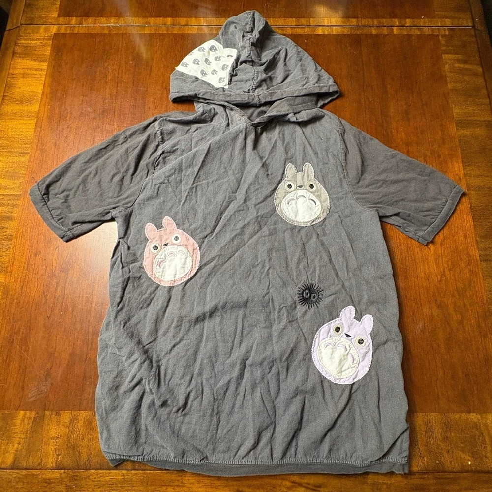 Studio Ghibli My Neighbor Totoro Hooded Embroidered Graphic Shirt 20x26